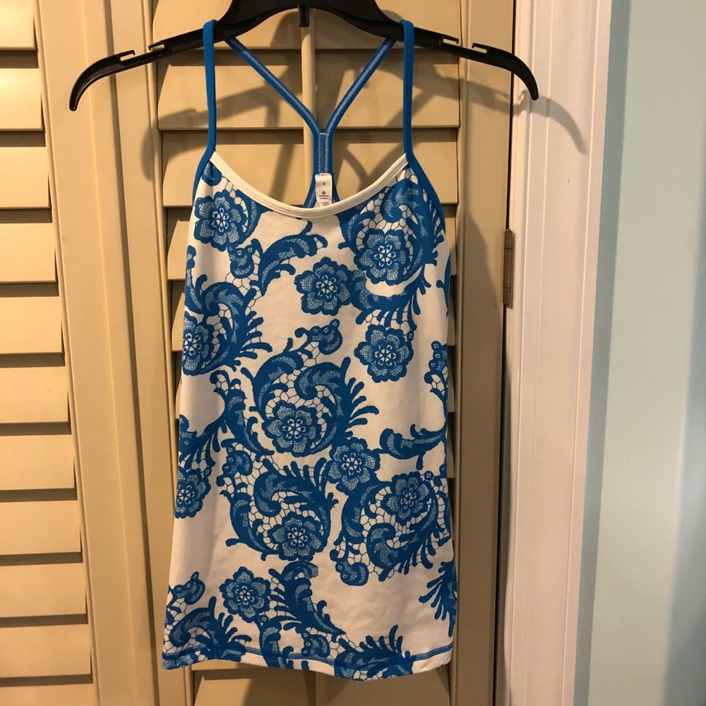 Lululemon Power Y Blue & White Tank Too size 4!